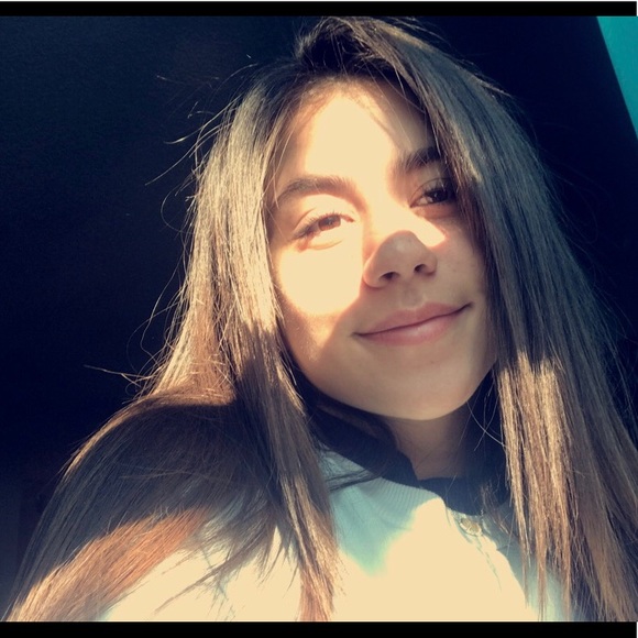 Meet your Posher, Risa - Picture 4 of 5